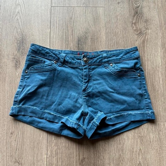 Elle Pants - ELLE Denim Shorts Size 4 Blue Mid Rise Cuffed Casual Summer Shorts